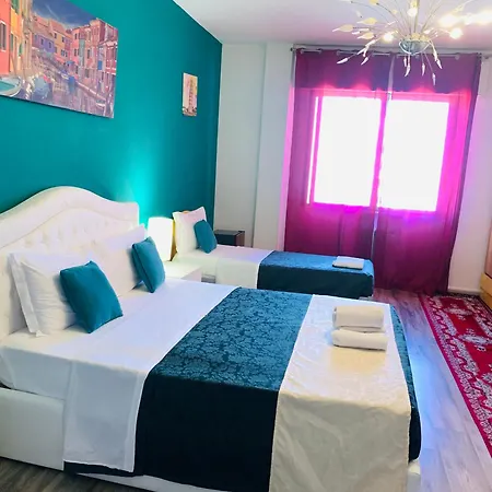 Venice Day Bed and Breakfast *