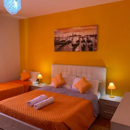 לינה וארוחת בוקר Venice Day