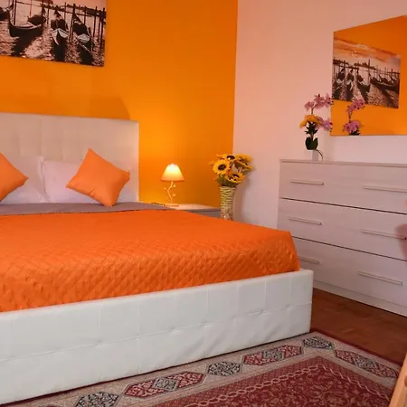 לינה וארוחת בוקר Venice Day מסטרה